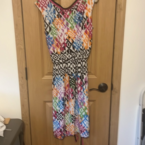 Maggie London, print silk dress sleeveless size 10 - Picture 4 of 4